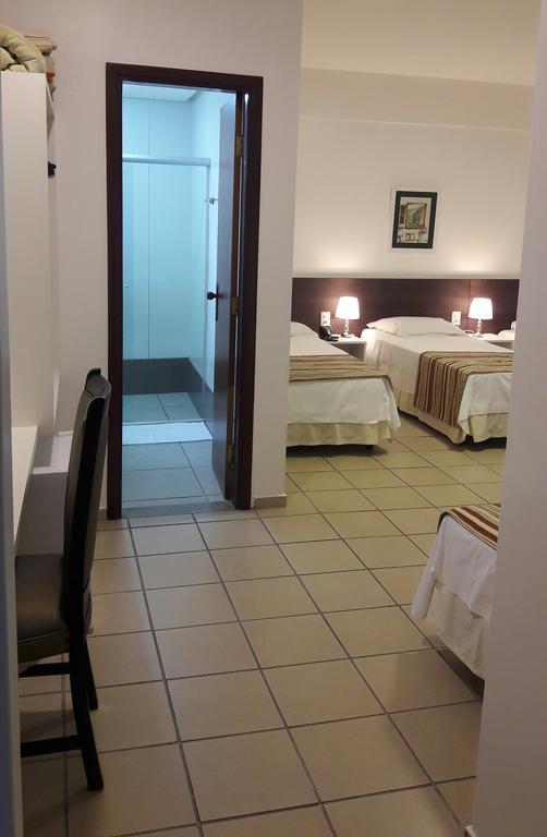 Hz Hotel 帕图斯迪米纳斯 外观 照片